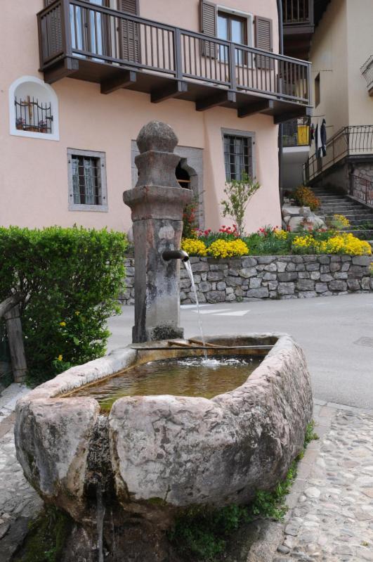 Hotel Cima Tosa San Lorenzo Dorsino Buitenkant foto
