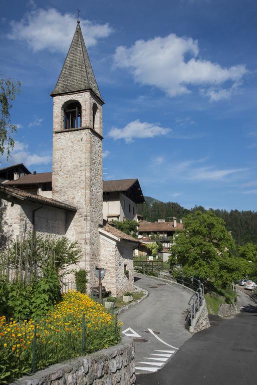 Hotel Cima Tosa San Lorenzo Dorsino Buitenkant foto